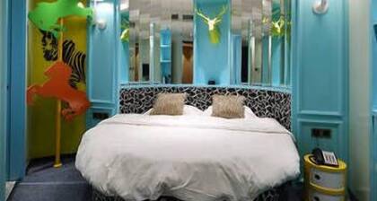 Peninsula City Hotel