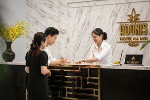 Reception - Adonis Hotel (Hanoi)
