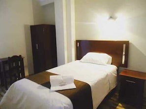 Phòng đơn Tiêu chuẩn, 1 giường đơn lớn | Bộ trải giường bằng vải cotton Ai Cập, chăn bông, bàn