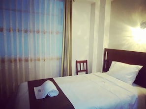 Phòng đôi, 1 giường đôi, không hút thuốc | Bộ trải giường bằng vải cotton Ai Cập, chăn bông, bàn