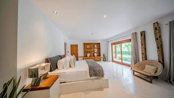 Luxury Villa, 3 Bedrooms | Free minibar items, in-room safe, desk, free WiFi