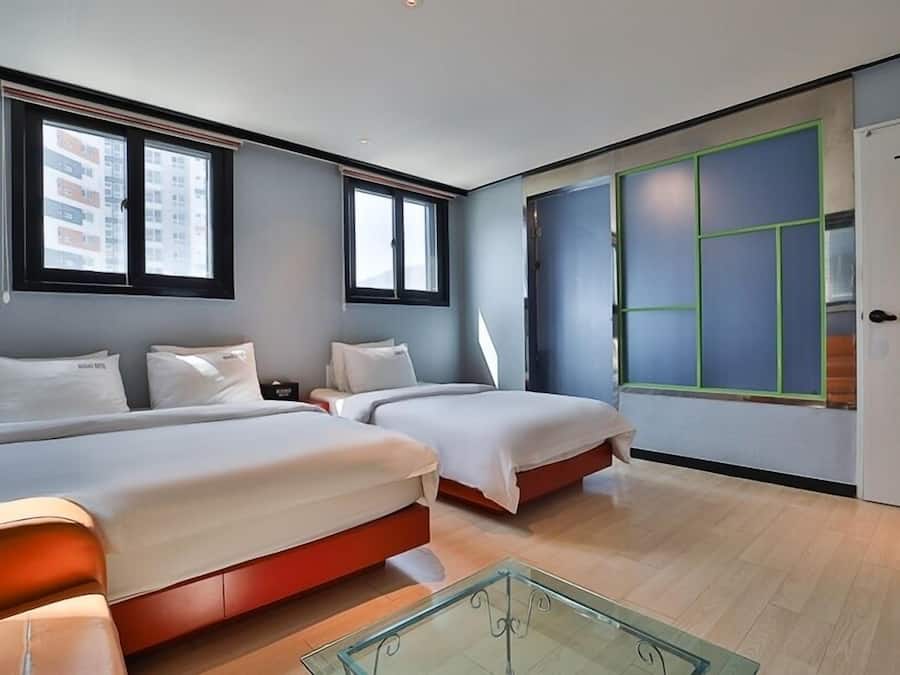 Individually decorated, individually furnished, soundproofing, free WiFi