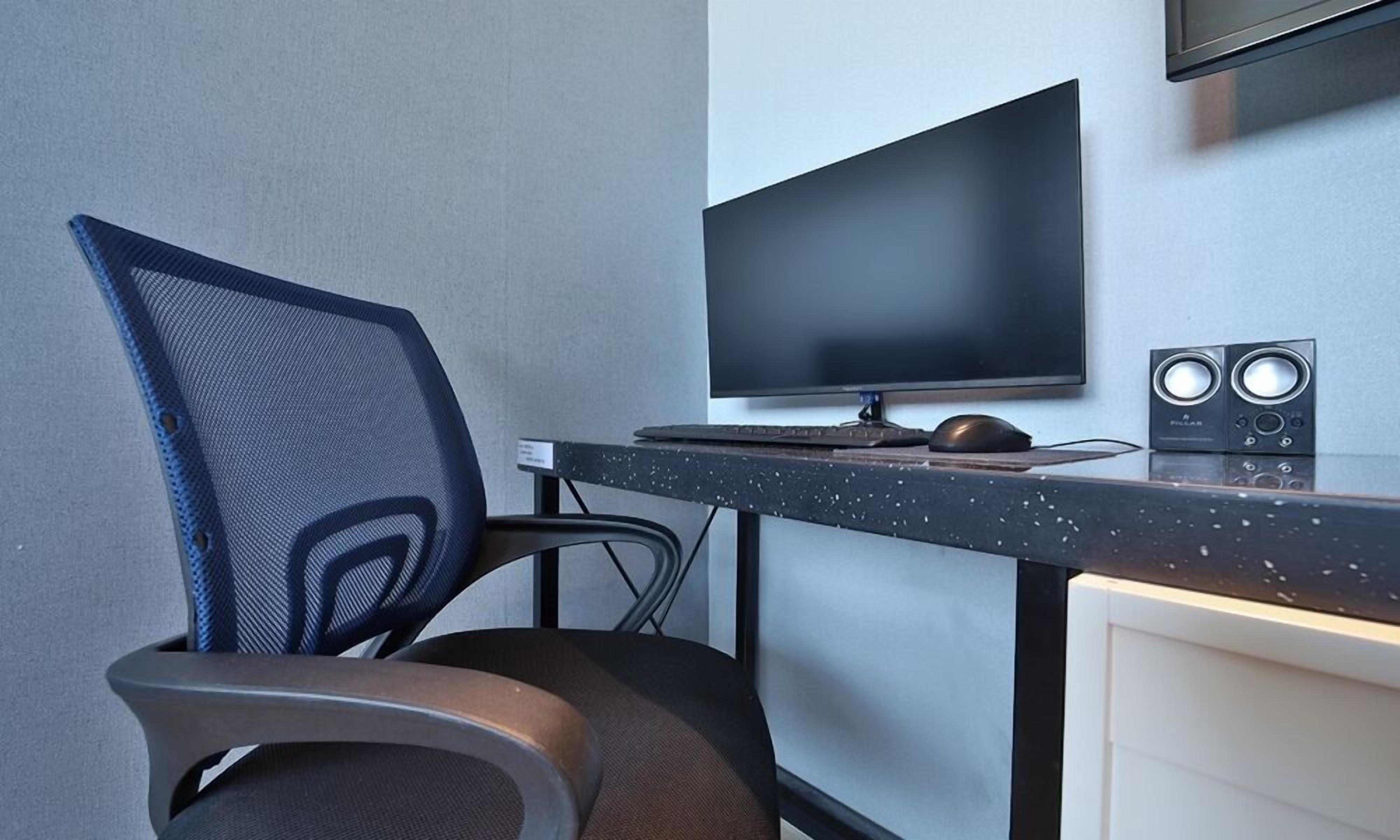 individually decorated, individually furnished, soundproofing, free wifi