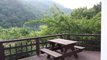 Room (Korean Style_Ondol) | Terrace/patio