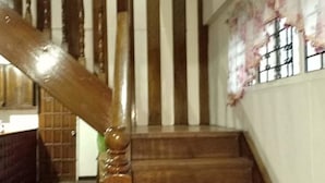 Staircase - Baguio Homestay (Baguio)