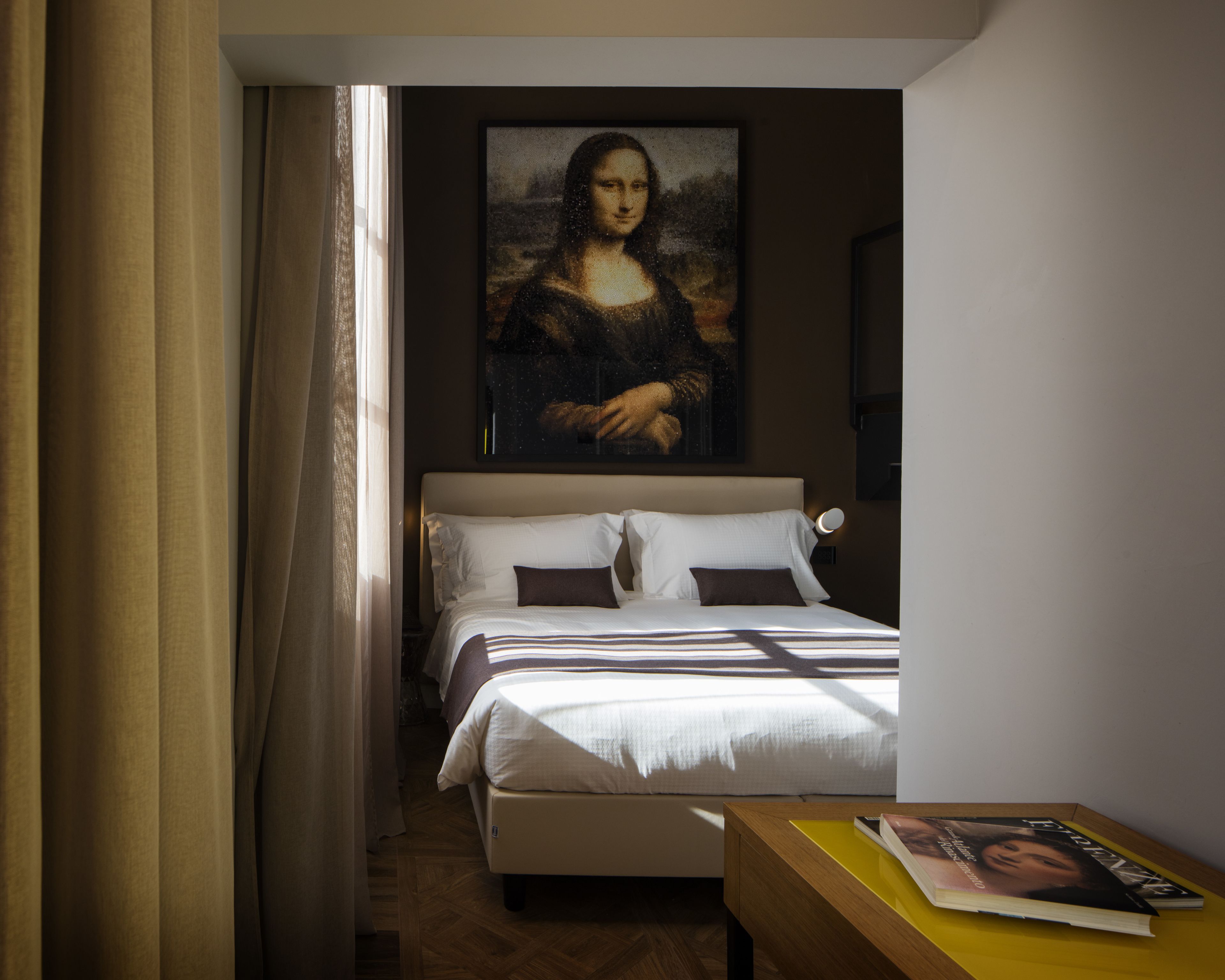 suite | 1 bedroom, minibar, in-room safe, desk
