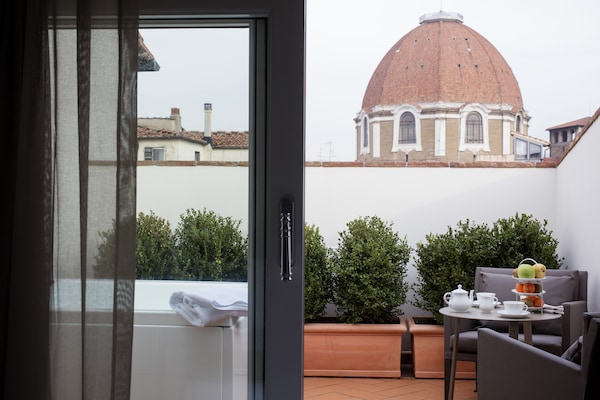 Suite, terras | Uitzicht vanuit de kamer