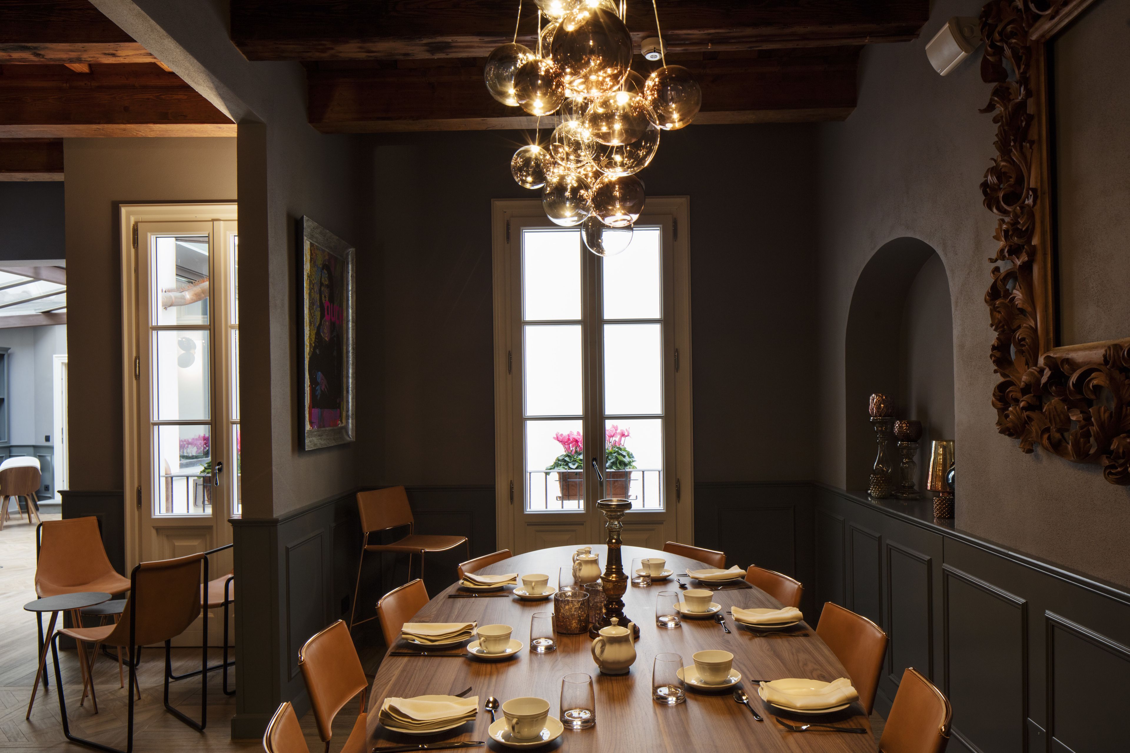 daily buffet breakfast (eur 20 per person)