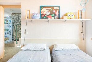 Phòng đôi | Bàn, bộ trải giường 