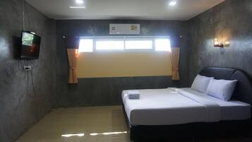 Standard Double Room | Free WiFi