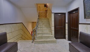 Interior - PG International (New Delhi)