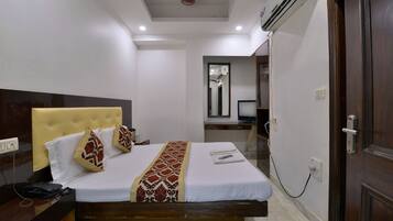 Rollaway beds, free WiFi