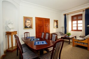 Lobby sitting area - Lenau Ház (Pusztavacs)