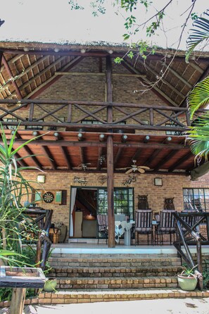 Front of property - HomeBase Kruger - Hostel (Nkomazi)