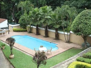 Outdoor pool - Hotel  Victoria (Blantyre)