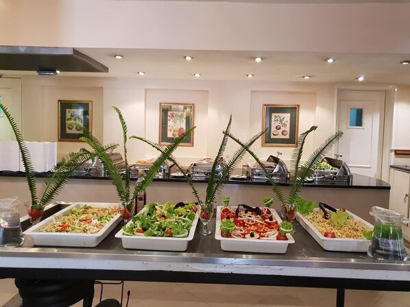 Petit déjeuner anglais compris tous les jours