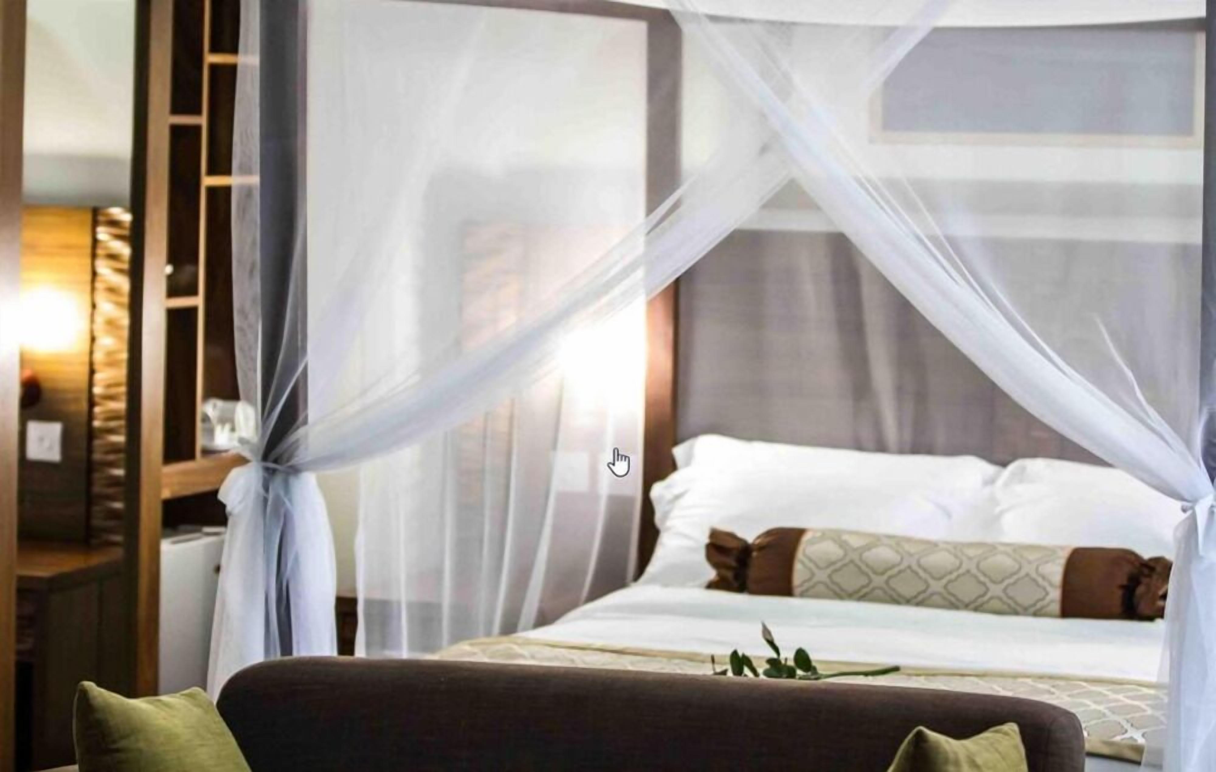 Ropa de cama de alta calidad y minibar 