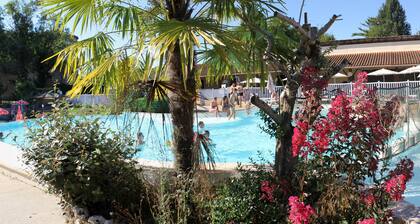 Camping Les Lacs de Courtes - Chalets