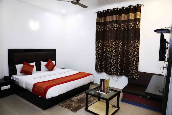 Family Room | Rollaway beds, free WiFi