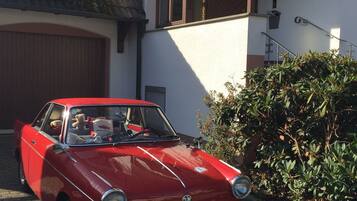 Self-parking (surcharge) 1 per day