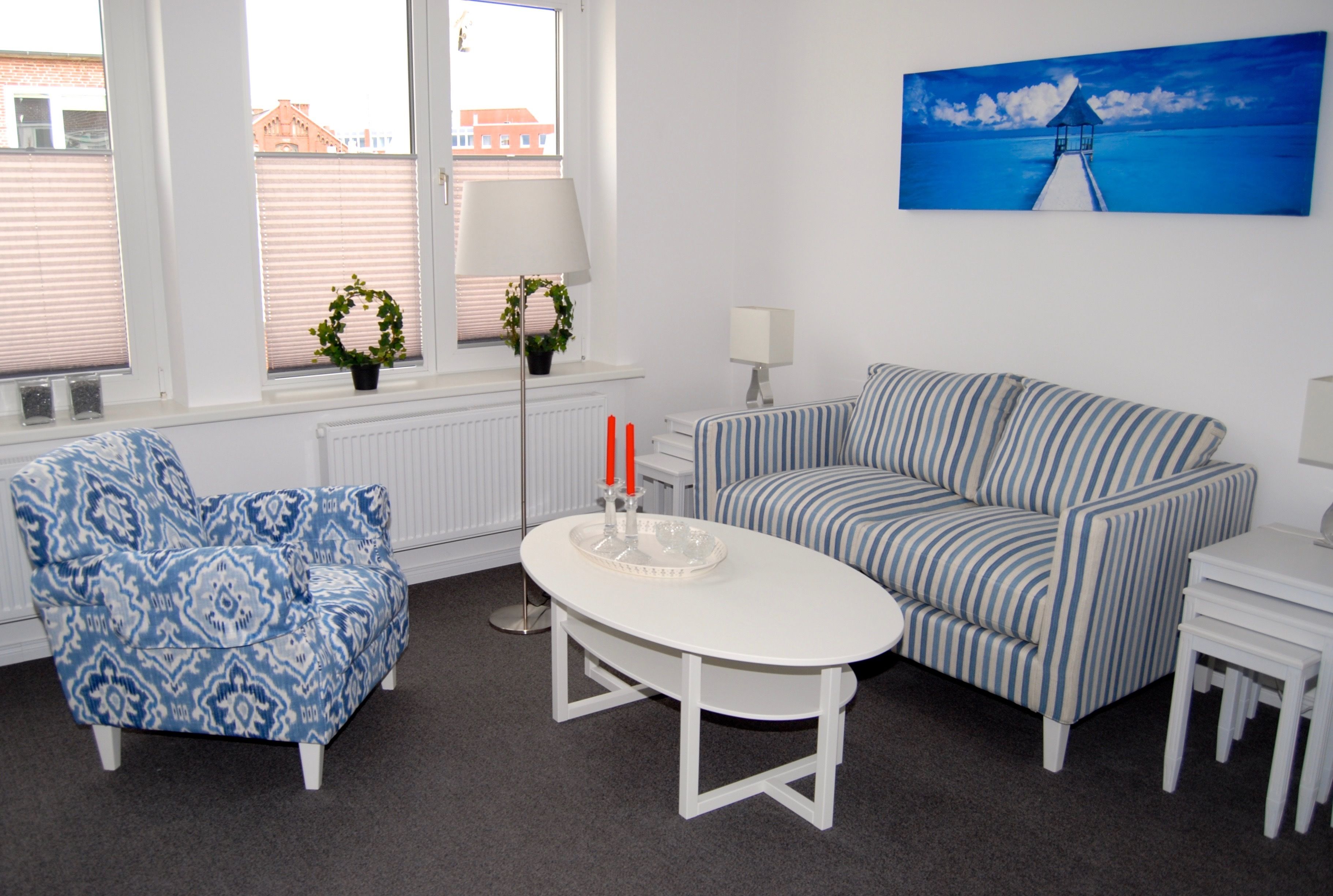 flat-screen tv, ipod dock