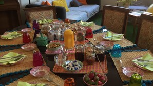 فطور أوروبي مجانًا يوميًا