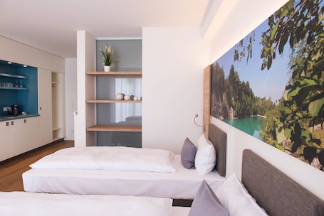 Apartment | 1 bedroom, desk, soundproofing, rollaway beds. Apartment - Boardinghouse on Teuto