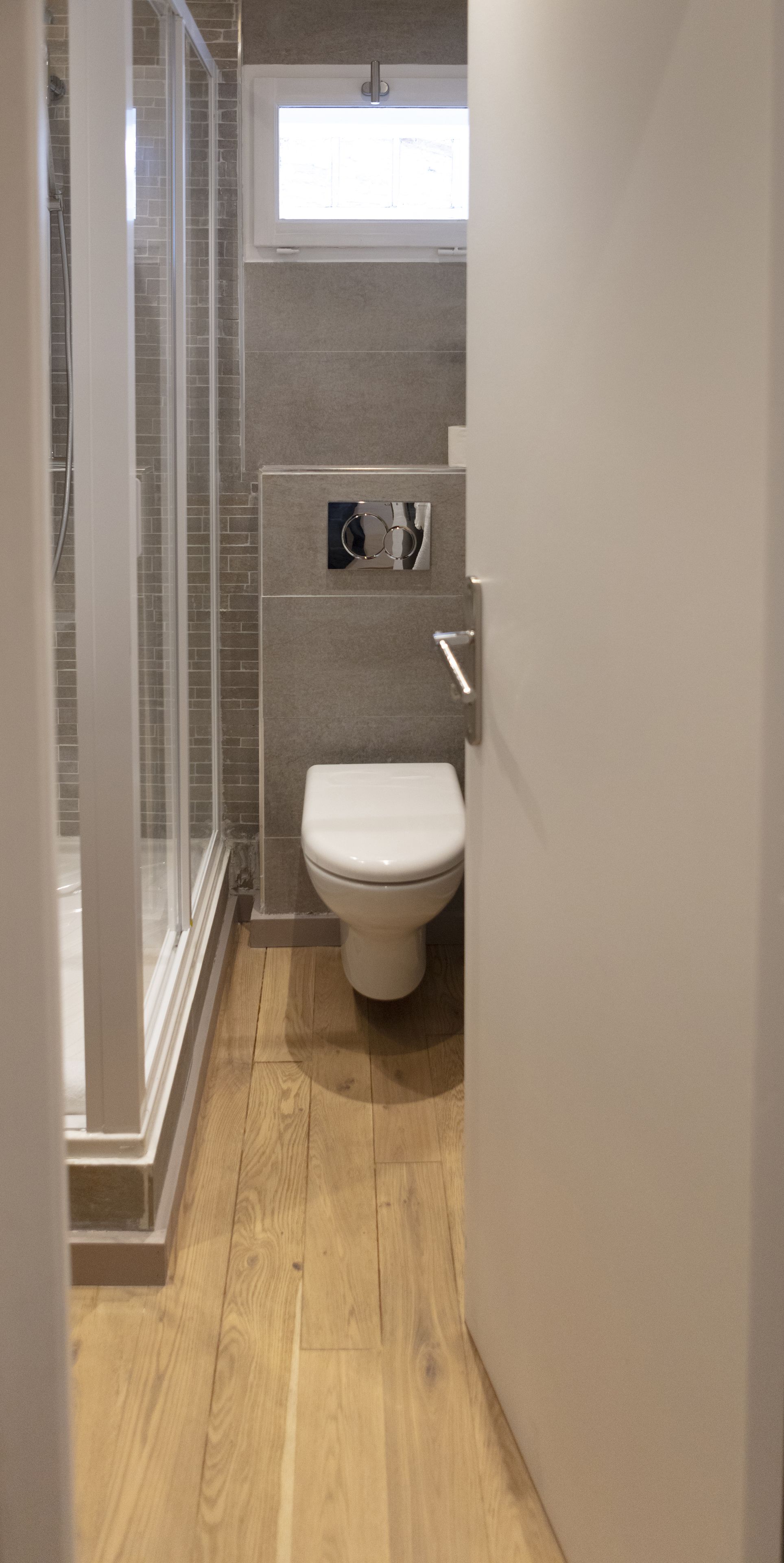 double room (lys de pomponne) | bathroom | shower, rainfall showerhead, free toiletries, hair dryer