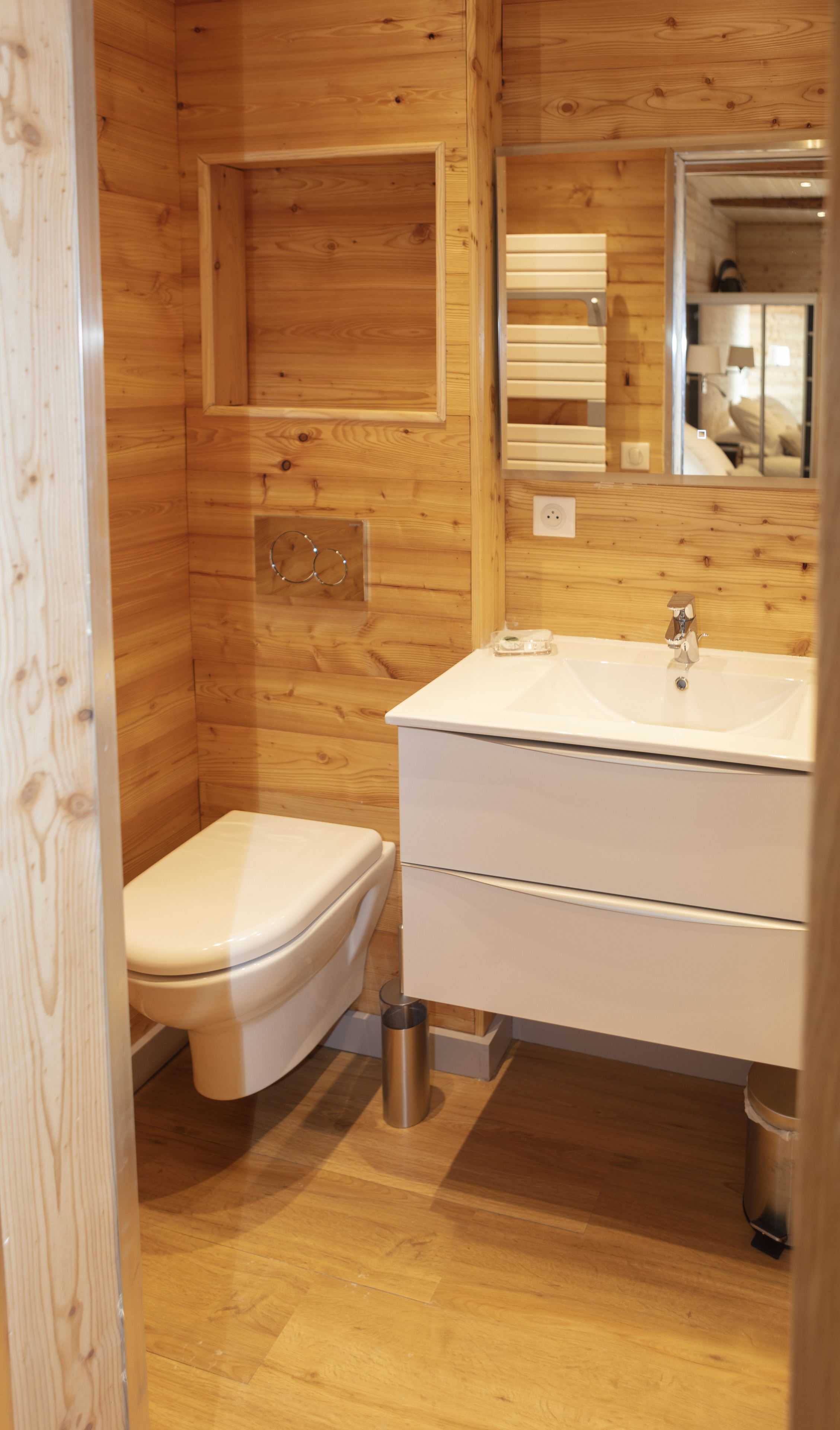 comfort triple room (mélèze) | bathroom | shower, rainfall showerhead, free toiletries, hair dryer