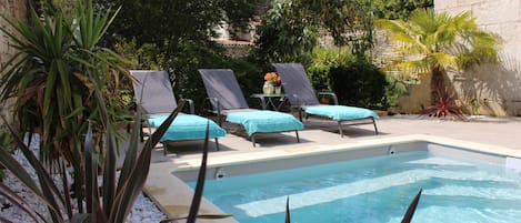 Seasonal outdoor pool, sun loungers