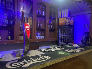 Bar (in der Unterkunft)