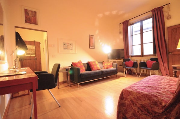 Apartment, 2 Bedrooms | Living area | TV