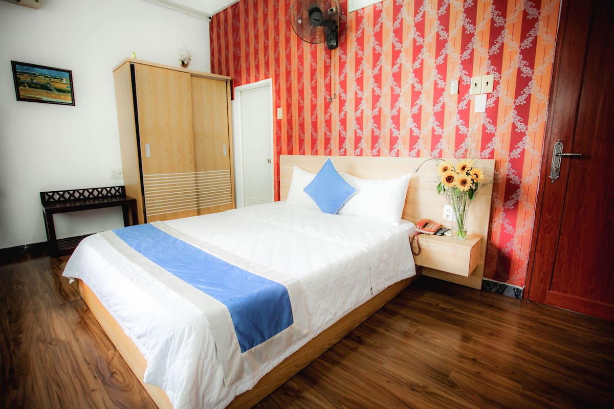 Superior Double Room | Minibar, in-room safe, desk, soundproofing