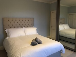 Room - St James Square (Bath)