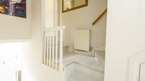 Living area - Maises's Maisonette (Bath)