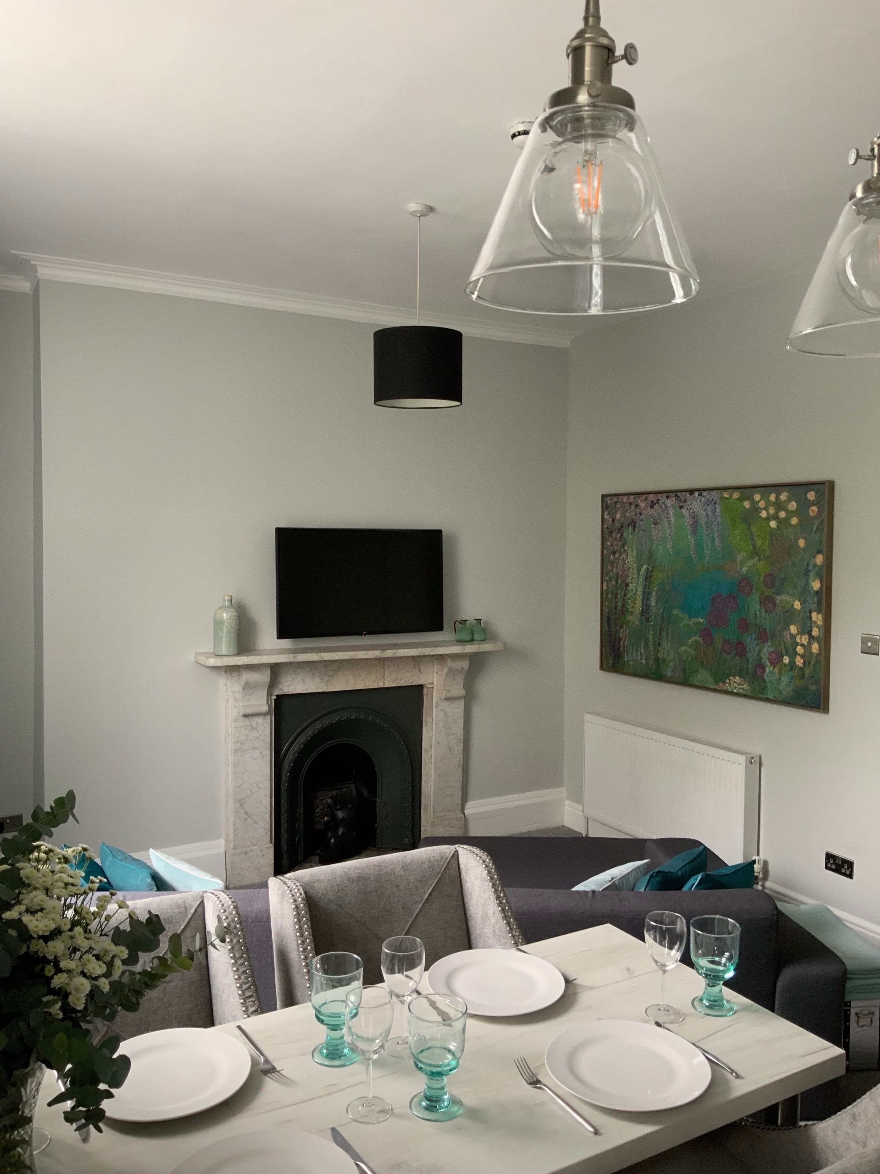 Căn hộ | Khu phòng khách | TV 