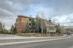Condo, 3 Bedrooms | Exterior