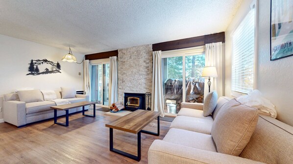 Condo, 1 chambre | Aire de séjour