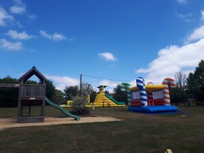 Außen-Kinderspielplatz