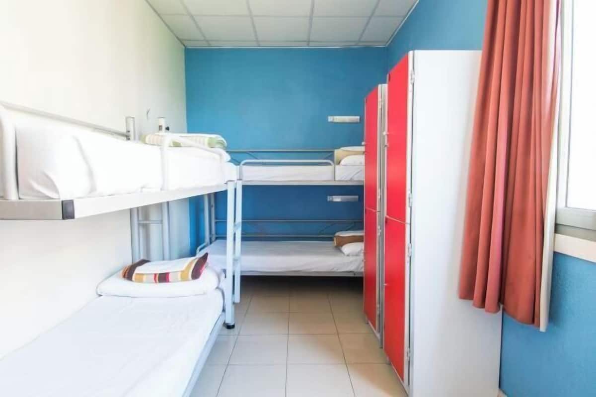 1 Schlafzimmer, kostenloses WLAN, Bettwäsche, Rollstuhlgeeignet