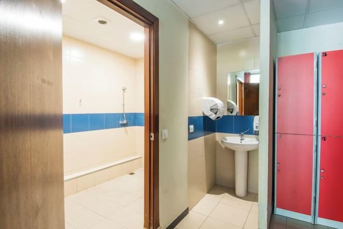 Bed In 8-Bed Mixed Dorm Ensuite