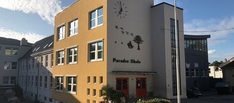 Stay.plus Budget Paradis