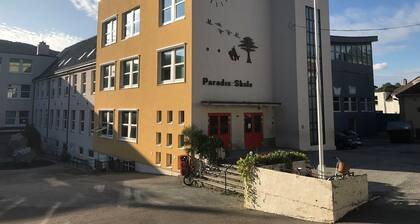 Stay.plus Budget Paradis