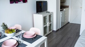 Appartement, 1 chambre | Repas dans la chambre