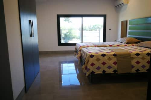 Alloggio Luxury su due livelli, 3 camere da letto, non fumatori | 3 camere, biancheria da letto di alta qualità, una cassaforte in camera