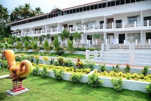 Executive lounge - Orchard Valley Resort (Shenkottai)