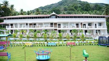 Fachada da propriedade