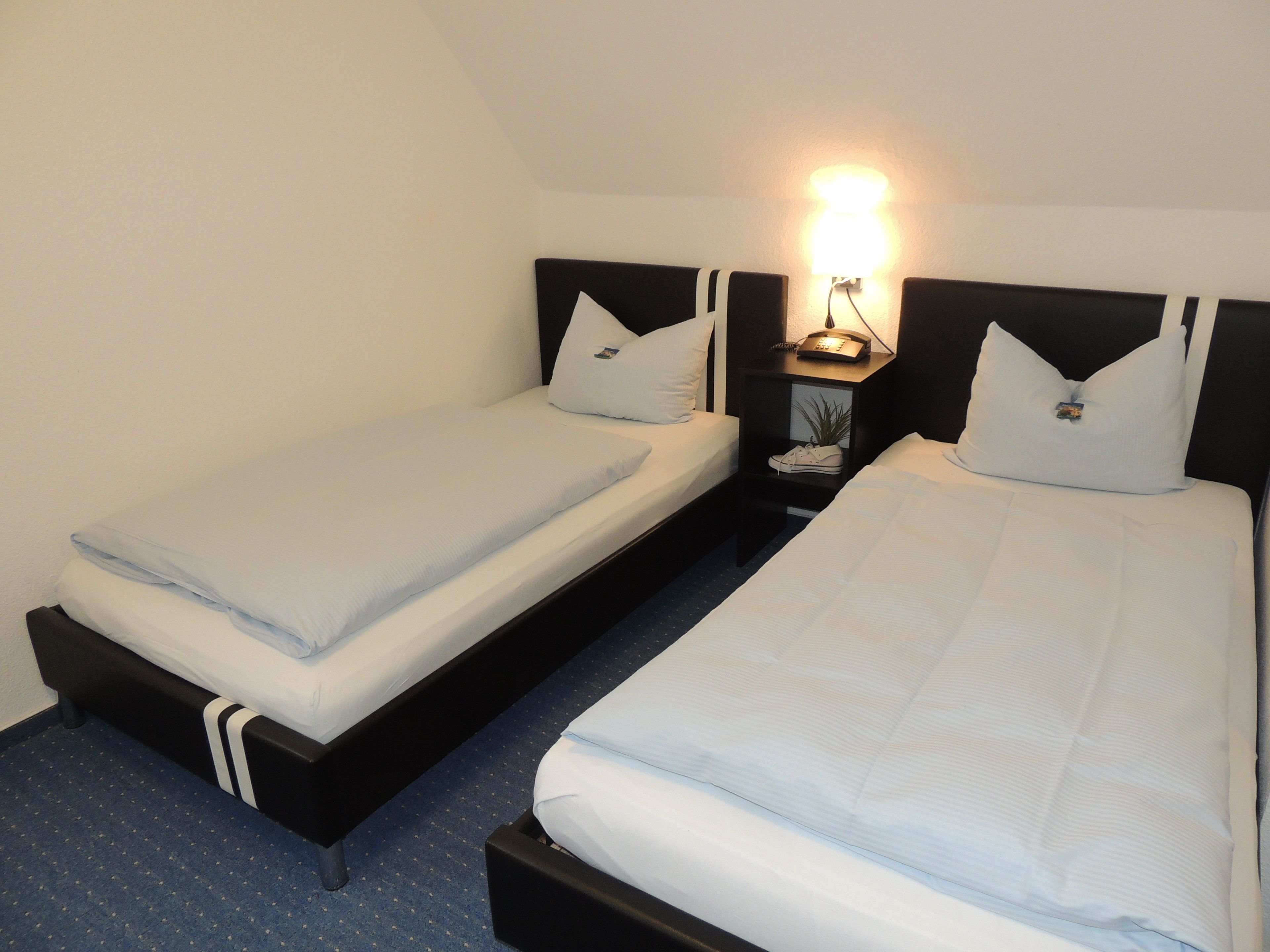 double room | minibar, in-room safe, iron/ironing board, cots/infant beds