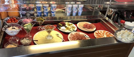 Desayuno buffet incluido todos los días