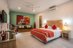 高级平房 | 客房内保险箱、办公桌、免费 WiFi、床单